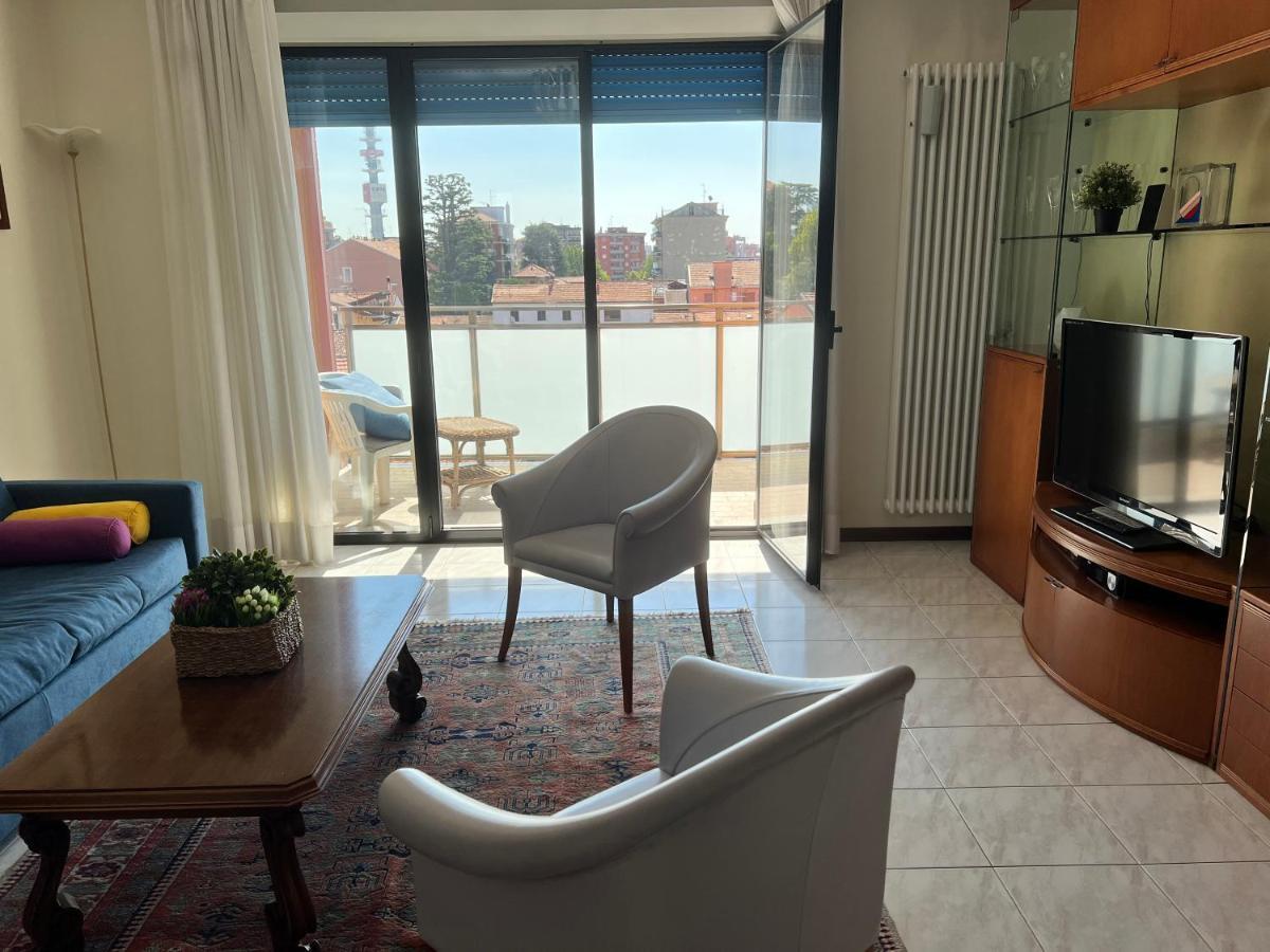 Bnbook Pero Figino Rho Fiera, 2 camere da letto e 2 bagni Esterno foto